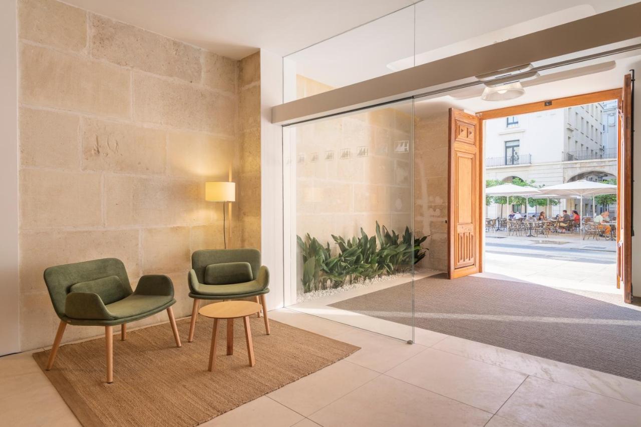 Eurostars Portico Alicante Bagian luar foto Entrance to the hotel