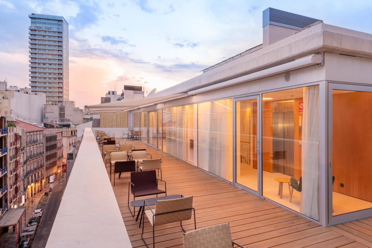 Eurostars Portico Alicante Bagian luar foto The hotel's rooftop