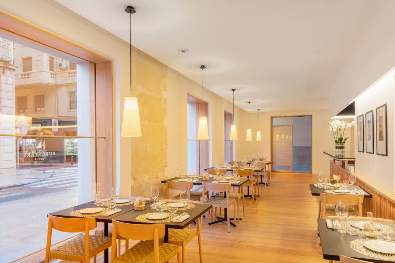 Eurostars Portico Alicante Bagian luar foto Restaurant